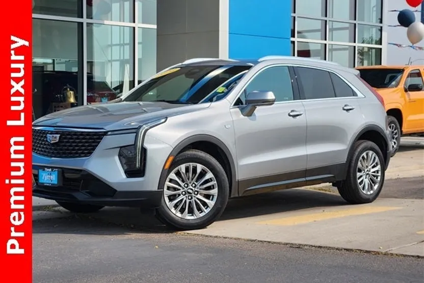 2024 Cadillac XT4 Premium Luxury photo 1