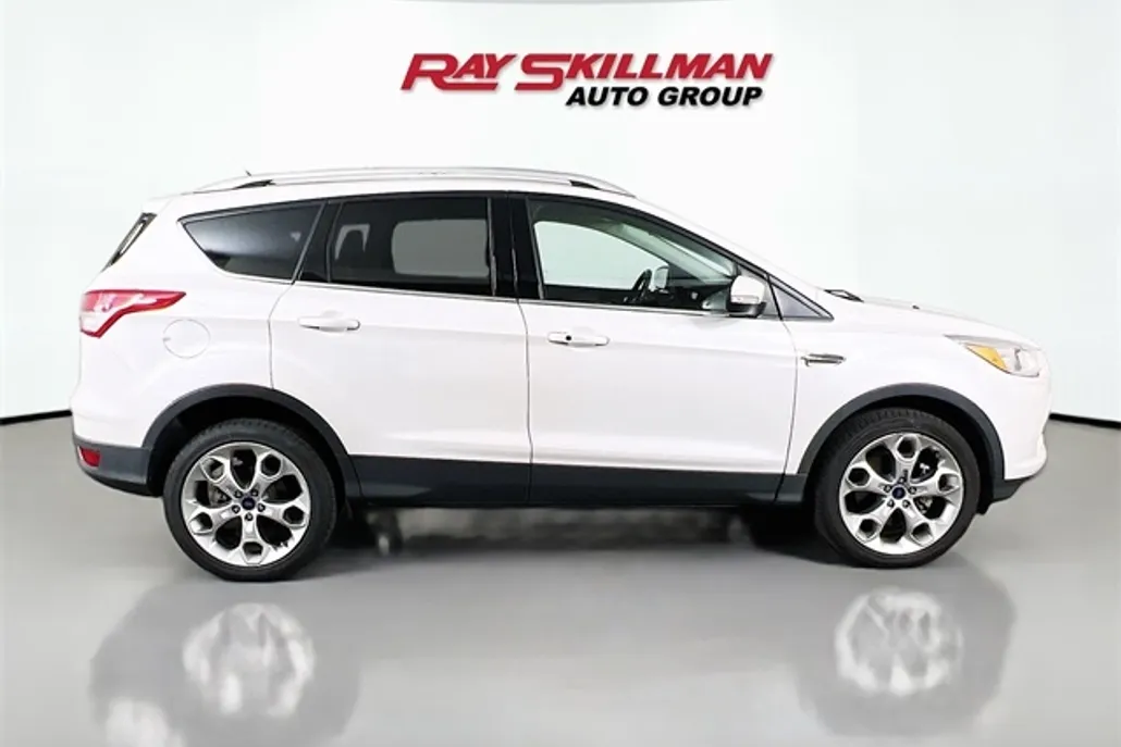 2016 Ford Escape Titanium photo 1
