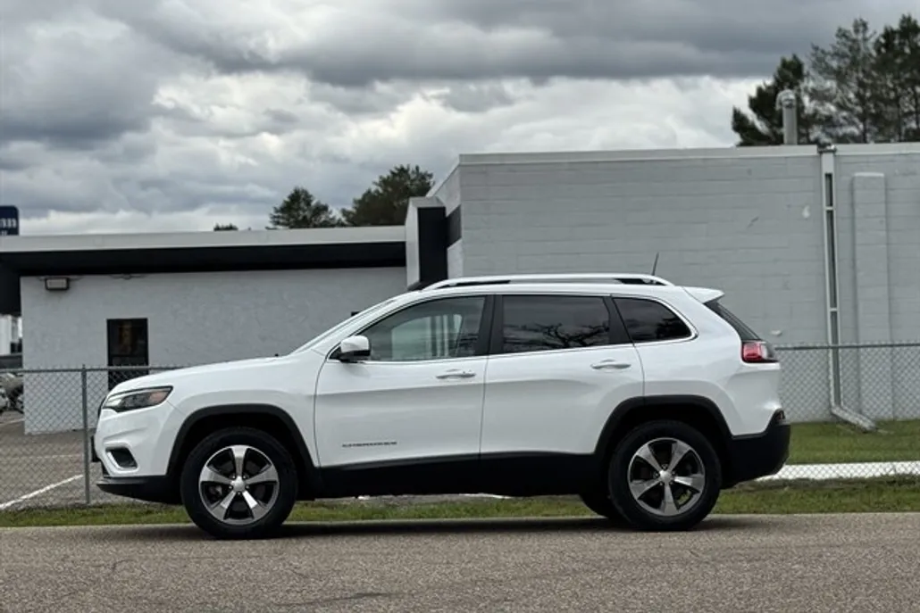 2019 Jeep Cherokee Limited photo 1