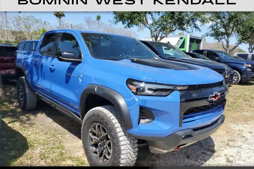 2025 Chevrolet Colorado ZR2 photo 1