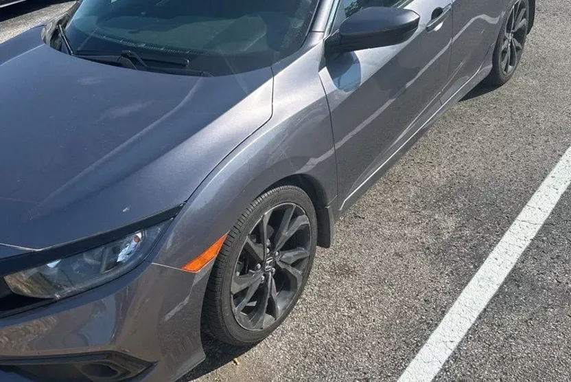 2020 Honda Civic Sport photo 1