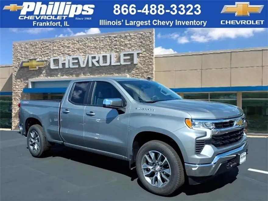 2026 Chevrolet Silverado 1500 LT photo 1
