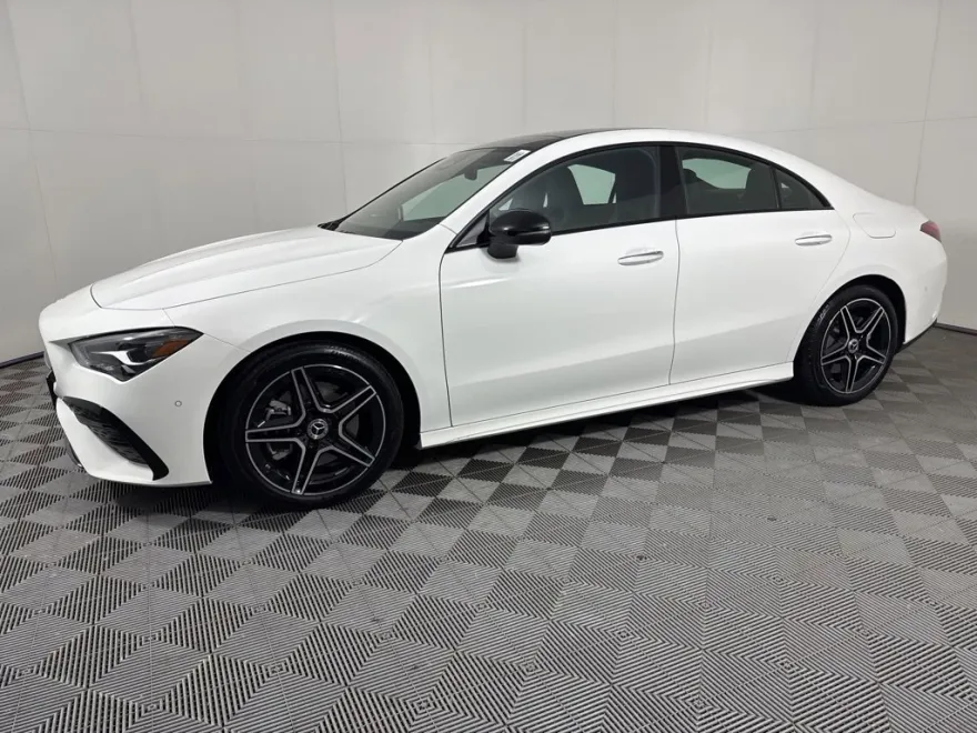 2025 Mercedes Benz CLA 250 4MATIC photo 1