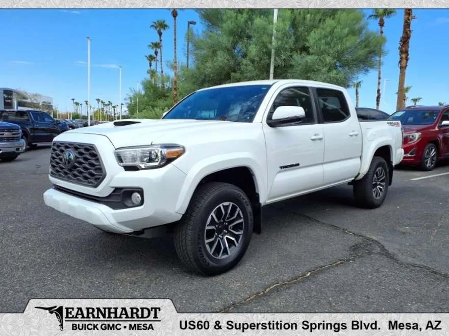 2021 Toyota Tacoma 4x4 SR photo 1