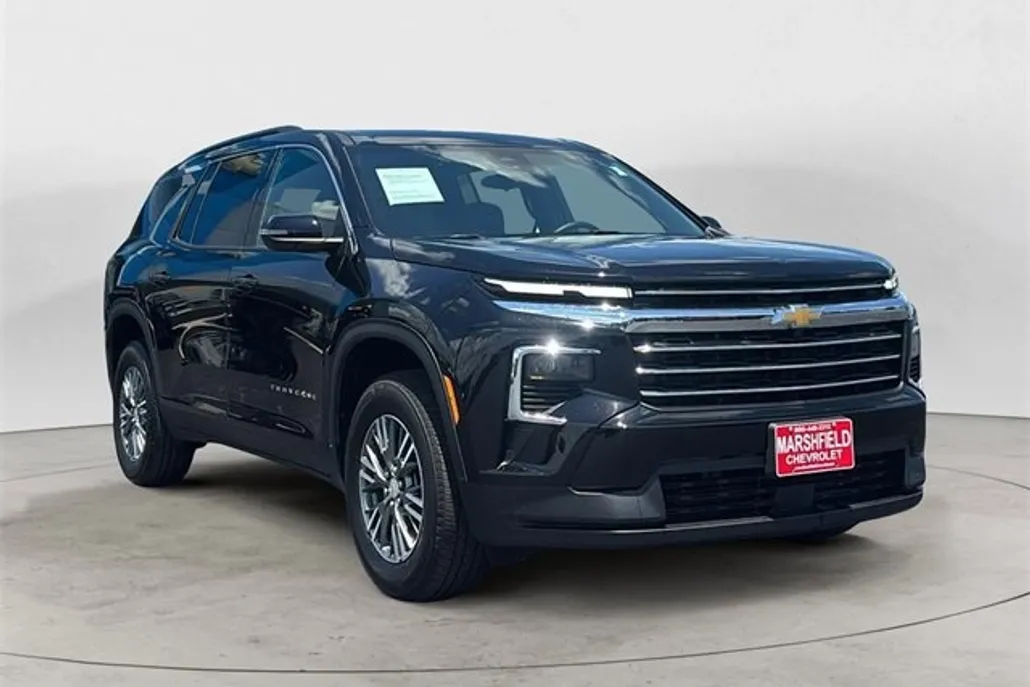 2025 Chevrolet Traverse photo 1
