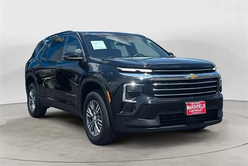 2025 Chevrolet Traverse photo 1