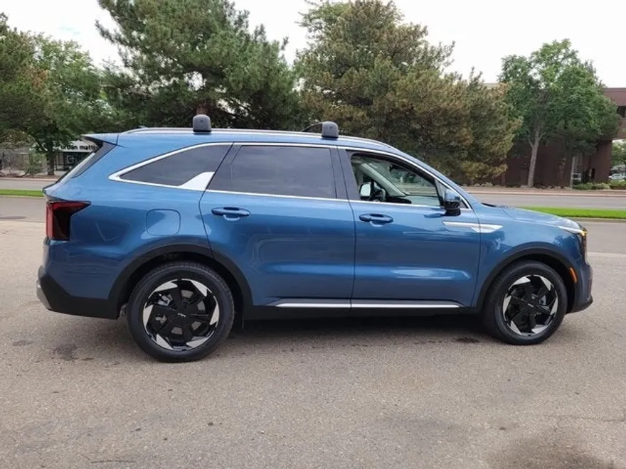 2025 Kia Sorento Plug-In Hybrid EX photo 1