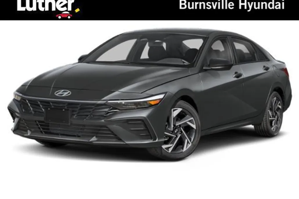 2025 Hyundai Elantra SEL Sport photo 1