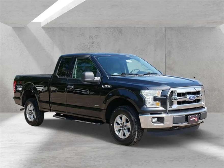 2015 Ford F-150 XLT photo 1