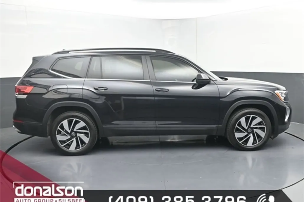 2024 Volkswagen Atlas SE Technology photo 1