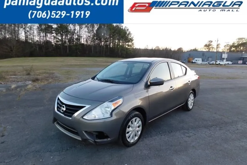 2017 Nissan Versa 1.6 S photo 1