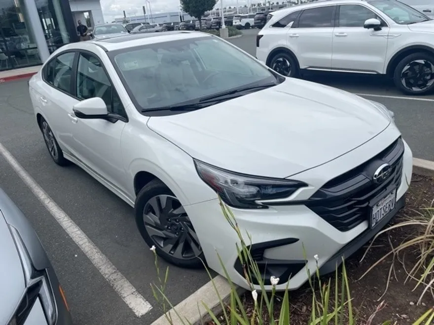 2023 Subaru Legacy Limited photo 1