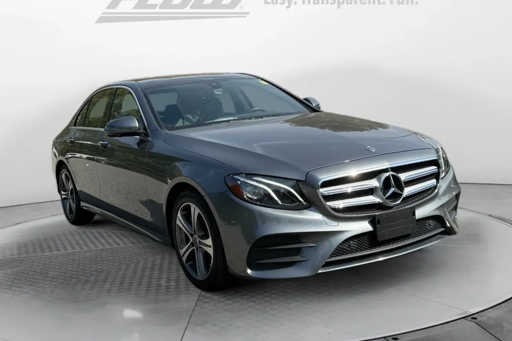 2019 Mercedes Benz E 300 photo 1