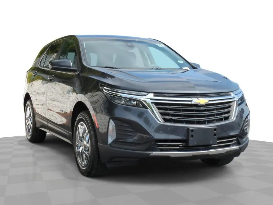 2022 Chevrolet Equinox LT photo 1