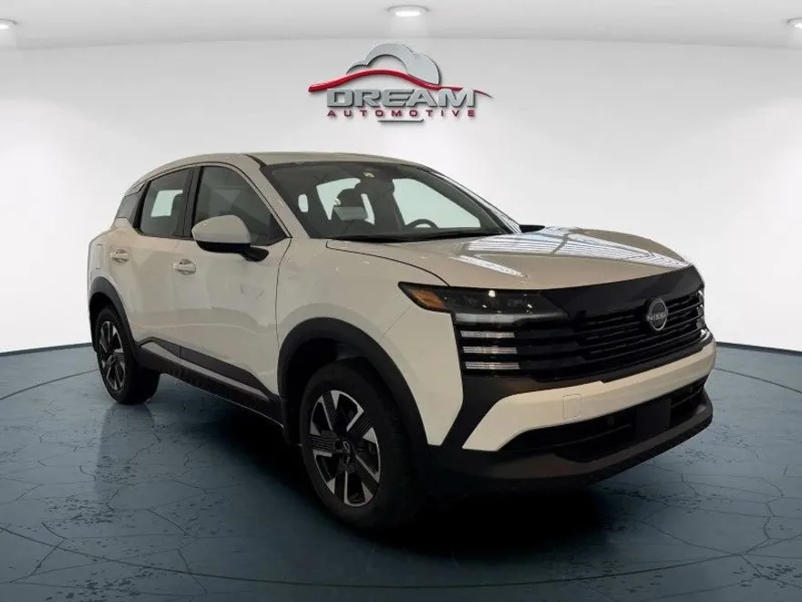 2025 Nissan Kicks SV photo 1