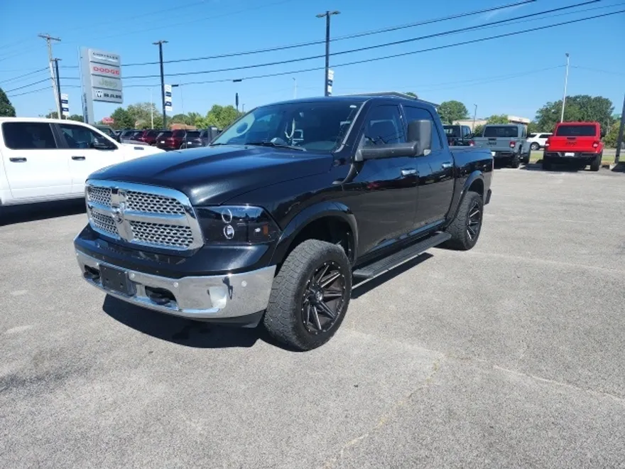 2016 Ram 1500 Laramie photo 1