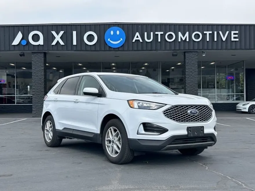 2024 Ford Edge SEL photo 1