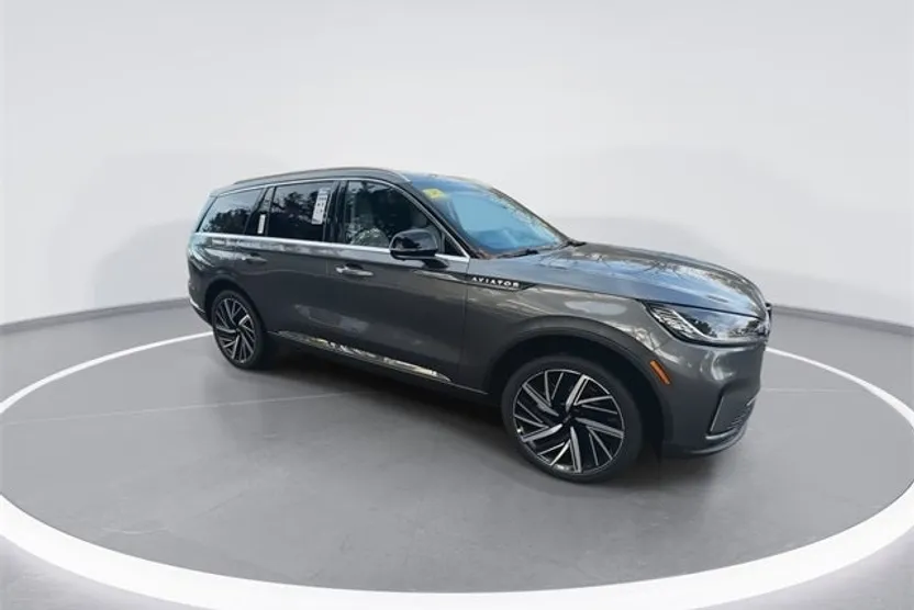 2025 Lincoln Aviator Reserve photo 1