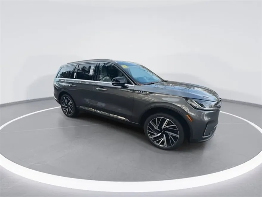 2025 Lincoln Aviator Reserve photo 1