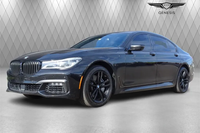2019 Bmw 750i / B7 xDrive Sedan photo 1