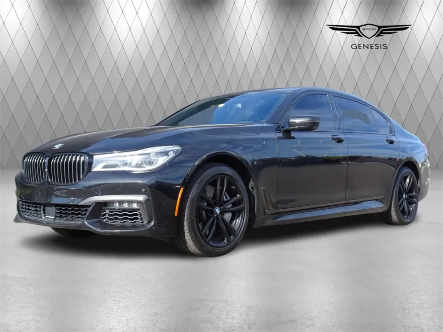 2019 Bmw 750i / B7 xDrive Sedan photo 1