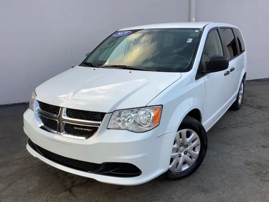 2019 Dodge Grand Caravan SE Plus photo 1