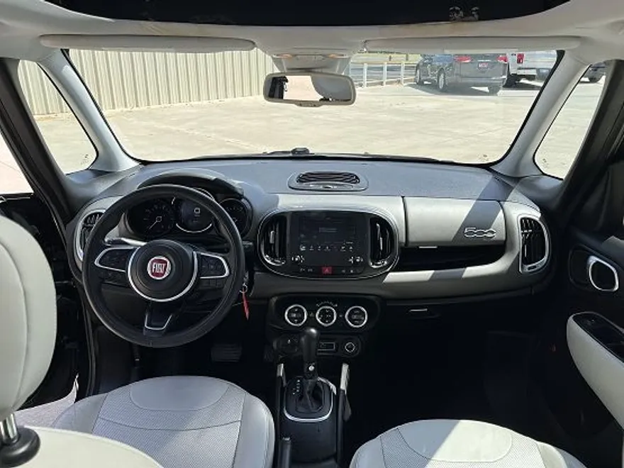2018 Fiat 500L Lounge photo 1