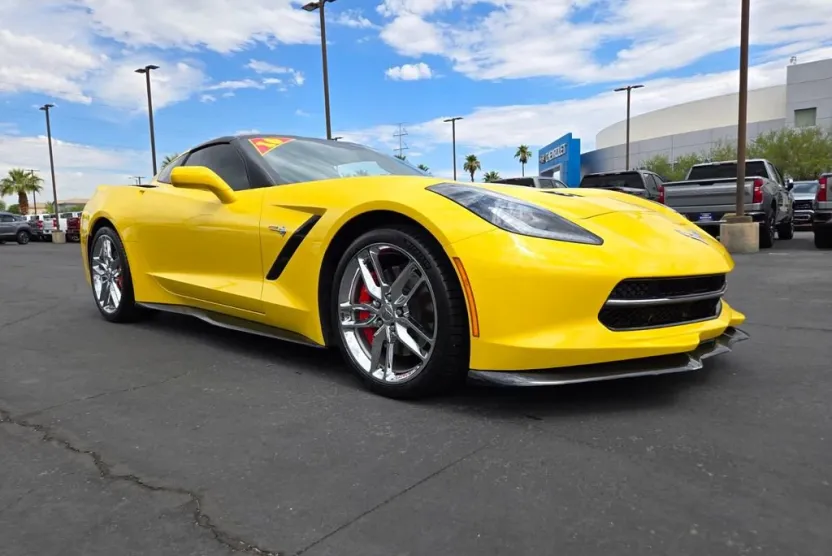 2016 Chevrolet Corvette Stingray Z51 1LT photo 1