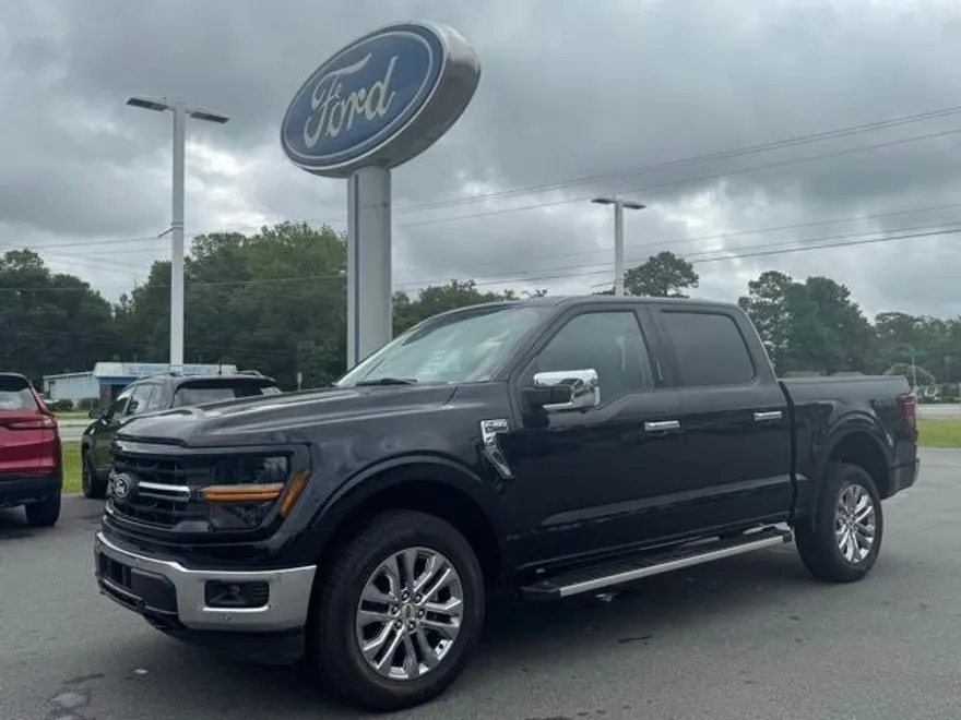 2024 Ford F-150 XLT photo 1