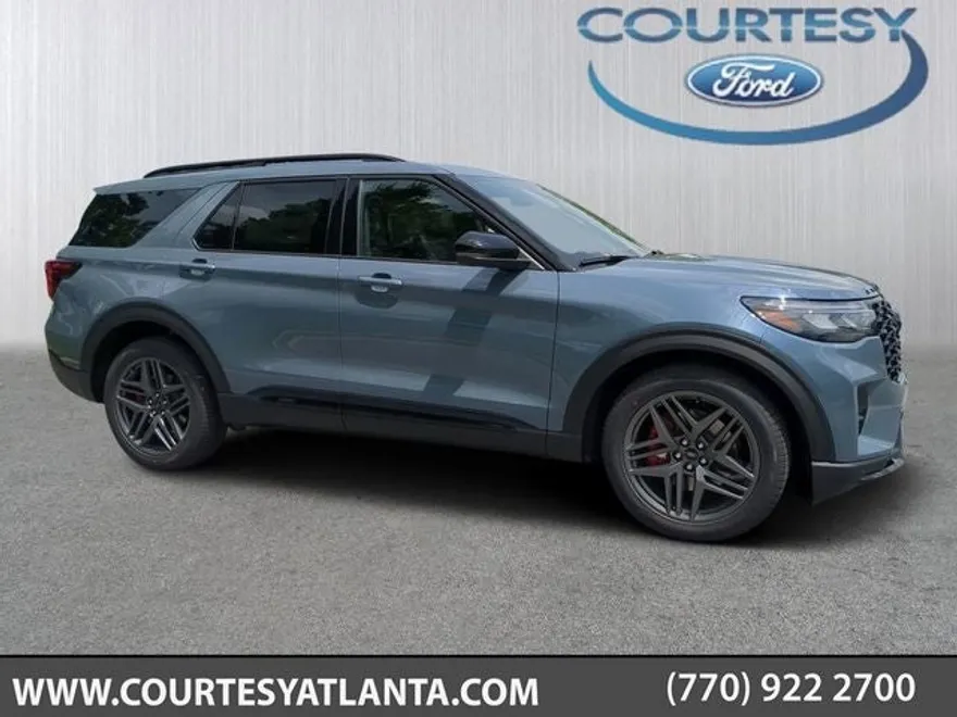 2025 Ford Explorer ST photo 1