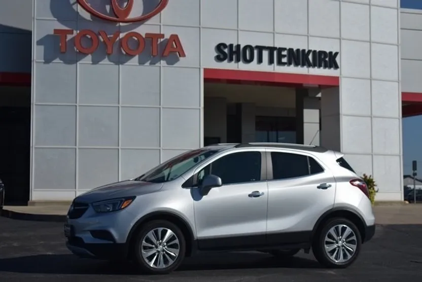 2020 Buick Encore Preferred photo 1