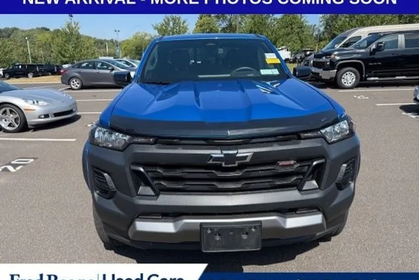 2024 Chevrolet Colorado Trail Boss photo 1