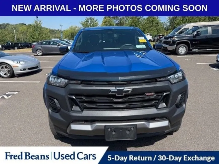 2024 Chevrolet Colorado Trail Boss photo 1