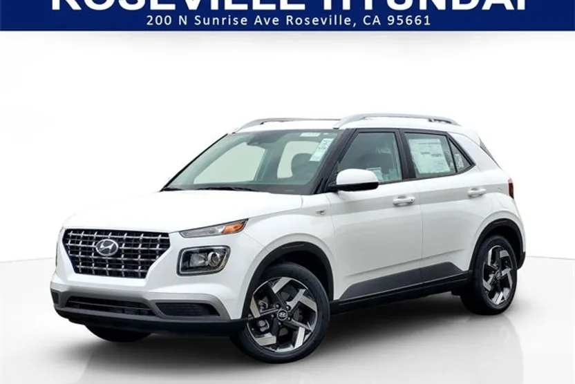 2025 Hyundai Venue SEL photo 1