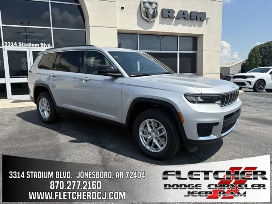 2025 Jeep Grand Cherokee Laredo photo 1