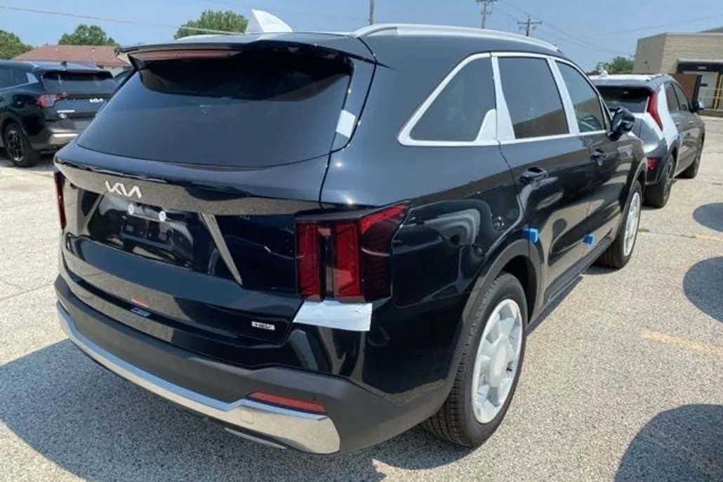 2025 Kia Sorento Hybrid EX photo 1
