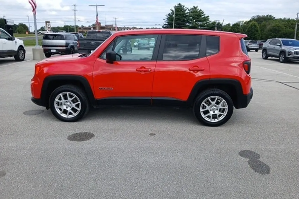 2023 Jeep Renegade Latitude Upland photo 1