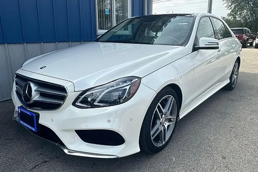 2014 Mercedes Benz E 550 Sport 4MATIC photo 1