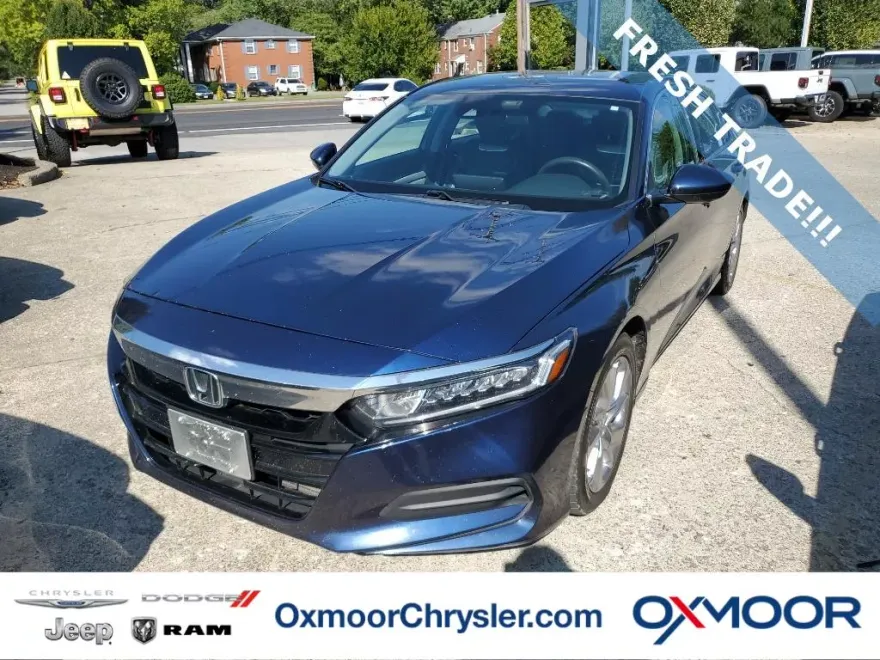 2019 Honda Accord LX 1.5T photo 1