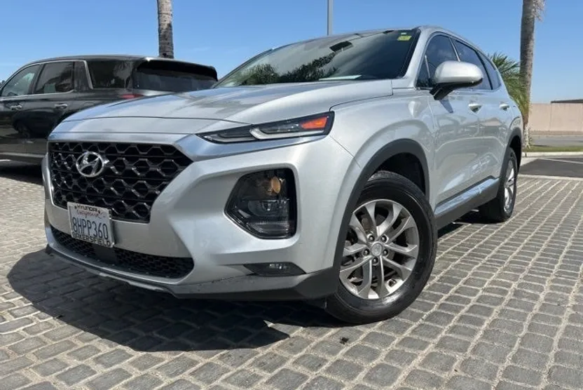 2019 Hyundai Santa Fe SEL photo 1