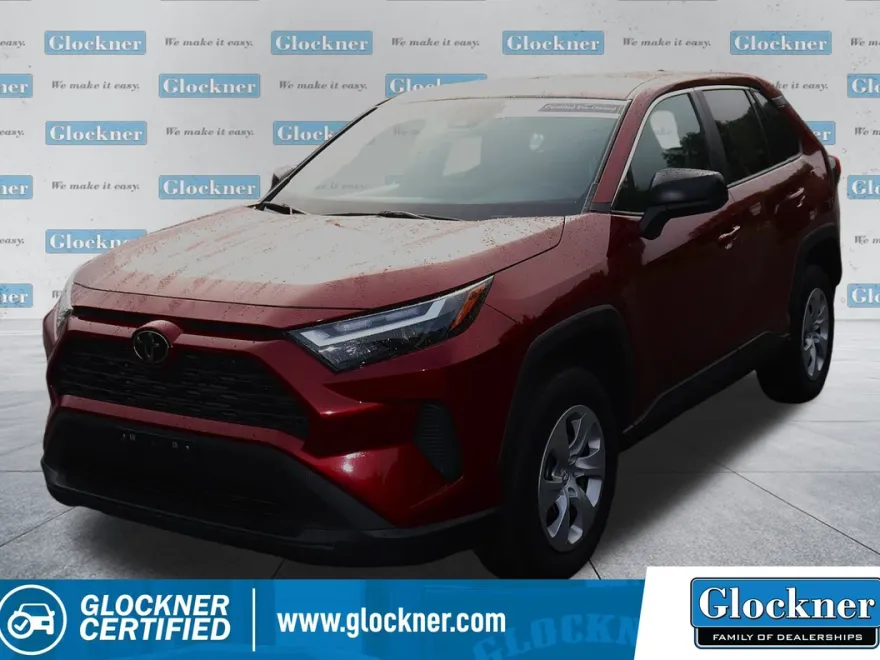2024 Toyota RAV4 LE photo 1