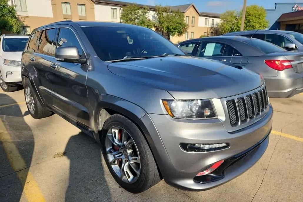 2013 Jeep Grand Cherokee SRT8 photo 1