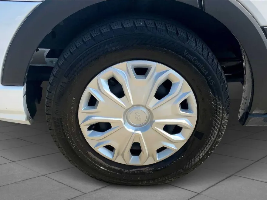 2023 Ford Transit Passenger XLT photo 1