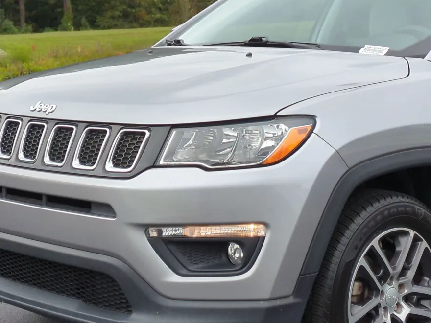 2019 Jeep Compass Latitude photo 1