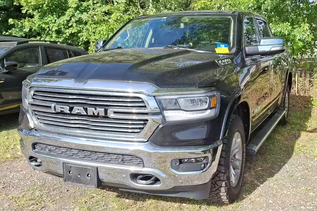 2020 Ram 1500 Laramie photo 1