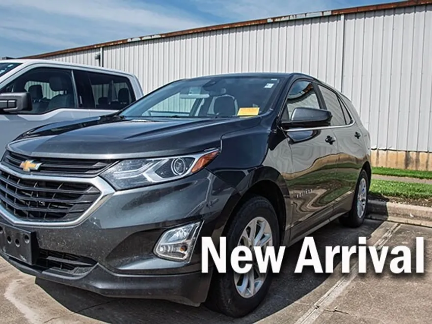 2021 Chevrolet Equinox LT photo 1
