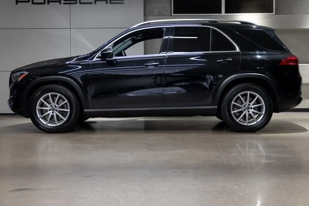 2024 Mercedes Benz GLE 450e photo 1
