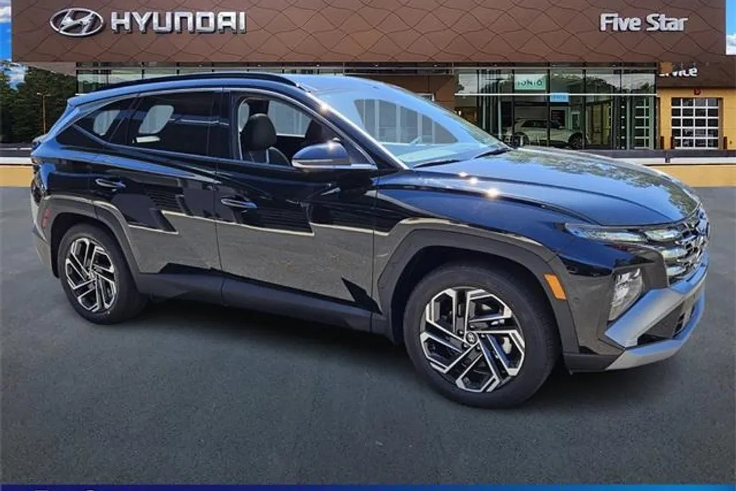 2026 Hyundai Tucson Limited photo 1