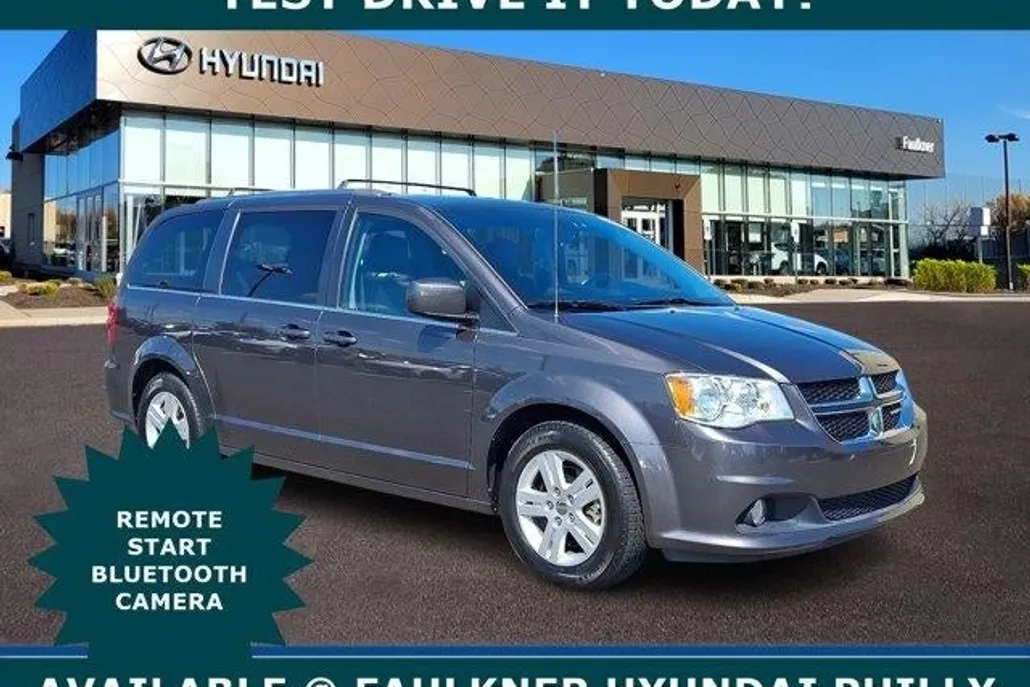 2019 Dodge Grand Caravan SXT photo 1