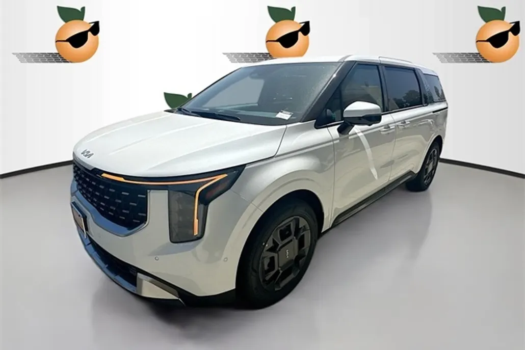2026 Kia Carnival SX photo 1